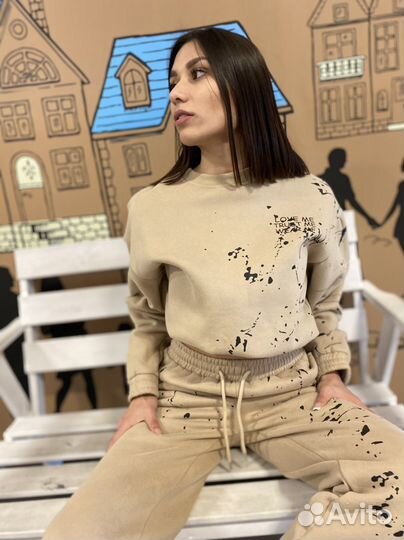 Спортивный костюм женский