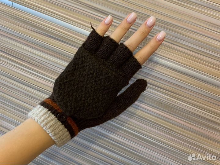 Перчатки с открытыми пальцами
