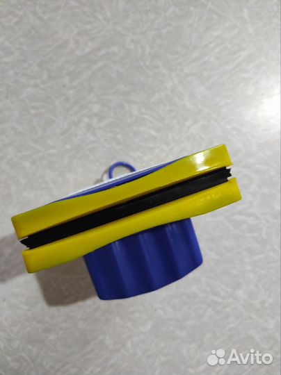 Двухсторонний очиститель для окон