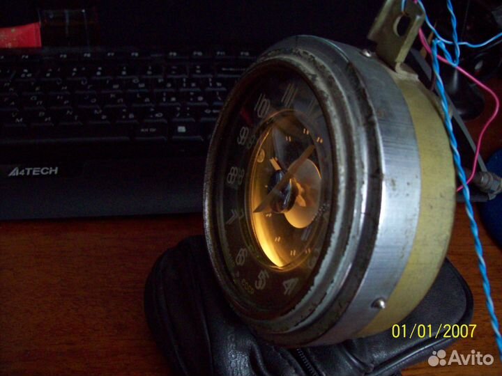 Часы автомобильные