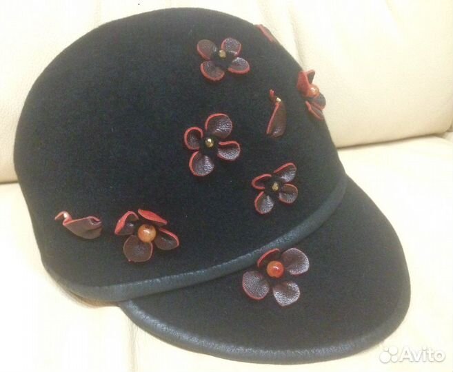 Головные уборы женские