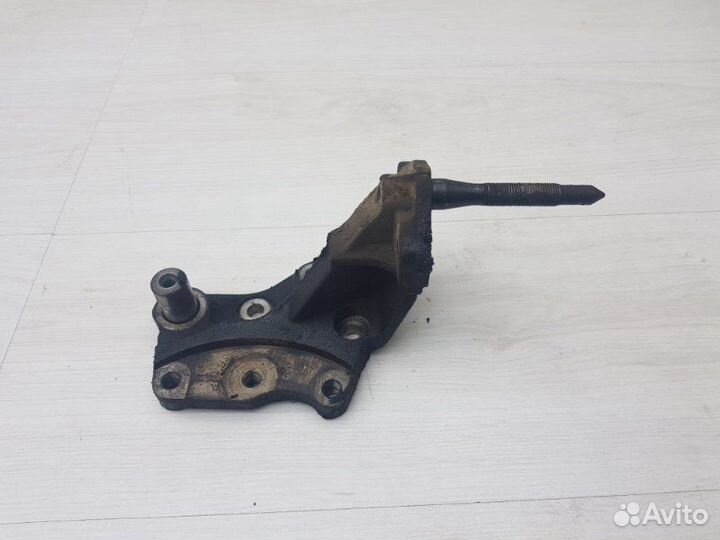 Кронштейн Hyundai Sonata EF 5 G4JP 2003