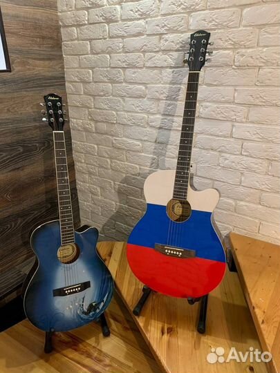 Акустическая гитара