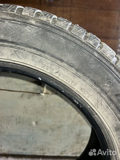 Dunlop SP Winter Ice 01 235/55 R17