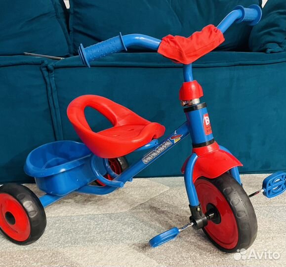 Трехколесный велосипед