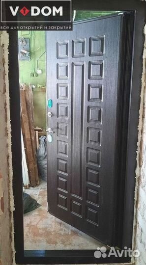 Двери на заказ. Дверь входная лофт