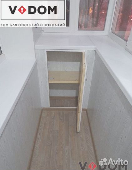 Пластиковая балконная дверь с окном