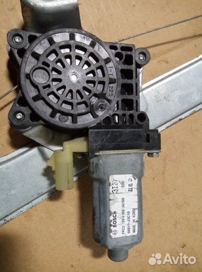 Стеклоподъемник задний правый Chevrolet Cruze