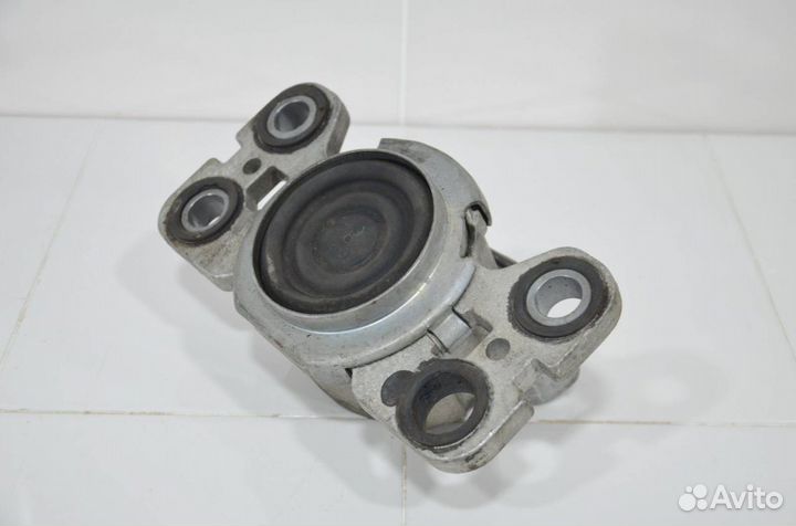 Опора кпп Land Rover Range Rover Evoque L538 2.0