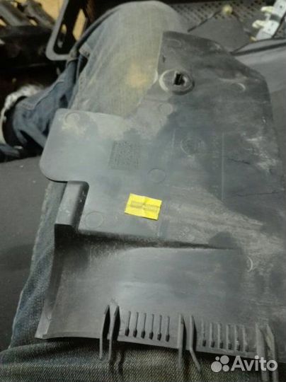 Накладка панели приборов Skoda Octavia liftback 1