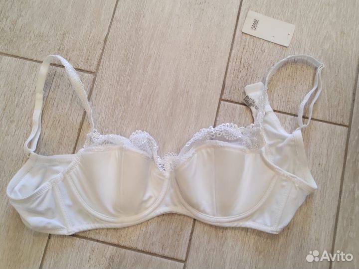 Бюстгальтер