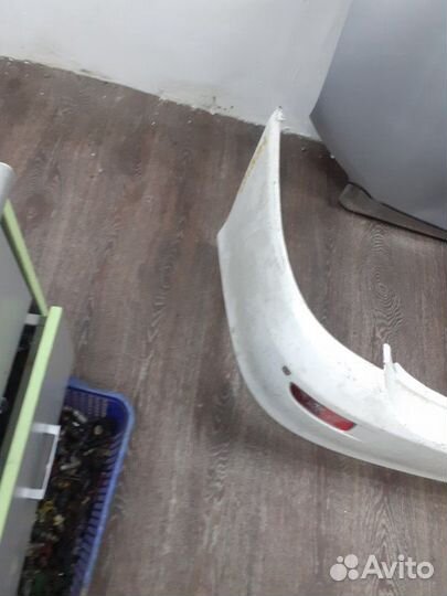 Бампер задний Toyota Lucida