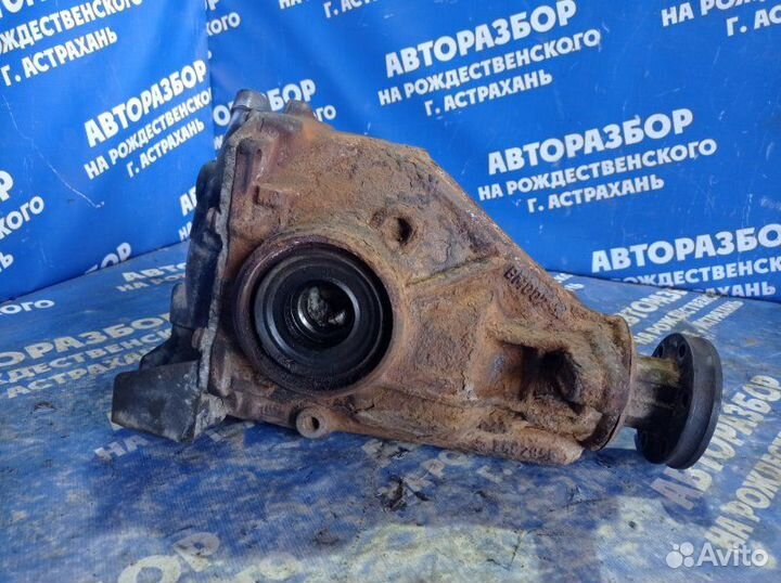 Задний редуктор Bmw E65 седан N62B36 2003