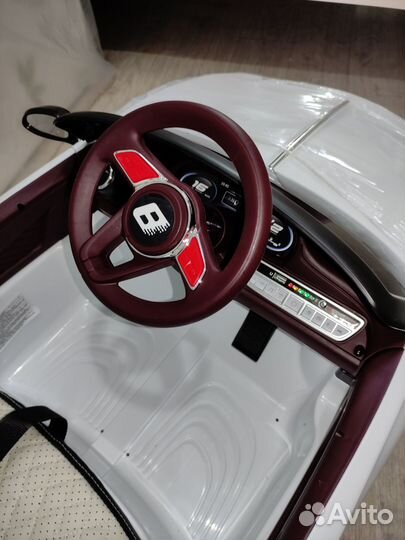 Электромобиль детский цвет белый