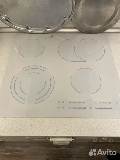 Варочная панель электрическая Electrolux