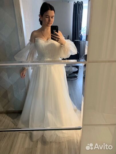 Свадебное платье