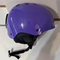 Шлем горнолыжный