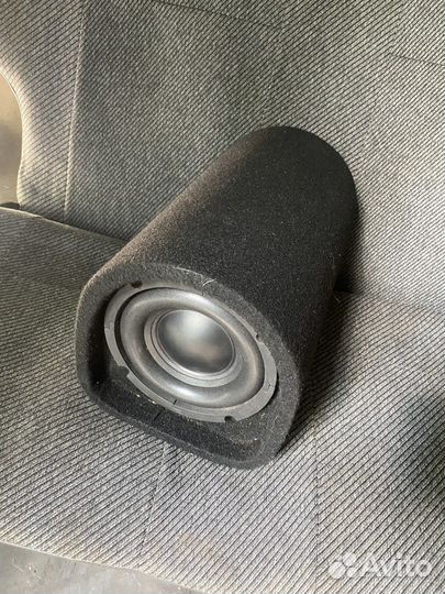 Активный сабвуфер