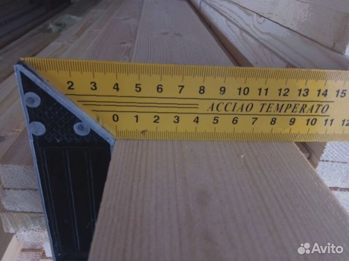 Доски из сосны, природная красота и функциональнос