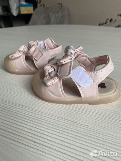 Сандали для девочки