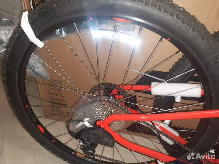 Велосипед горный GT R29