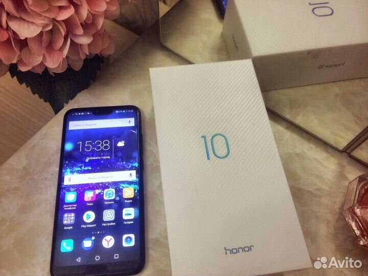 HONOR 10, 4/64 ГБ