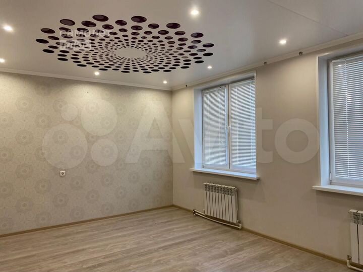 3-к. квартира, 61,4 м², 1/6 эт.