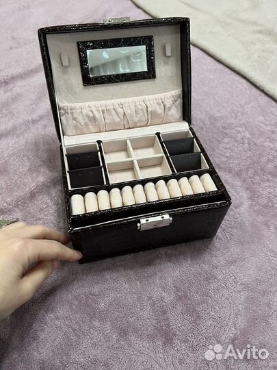 Шкатулка для украшений