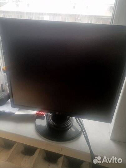 Монитор для компьютера LG