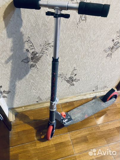 Самокат двухколесный