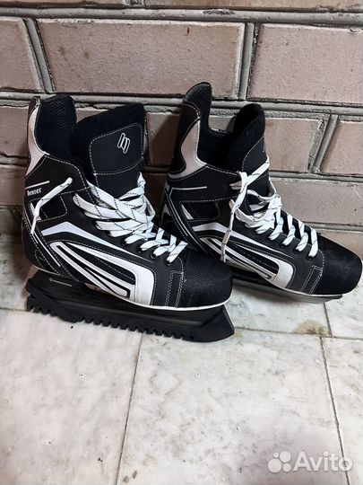 Коньки хоккейные