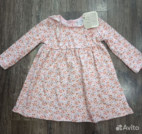 Платье новое 86р