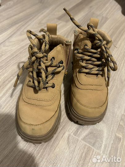 Ботинки Zara. 23 размер