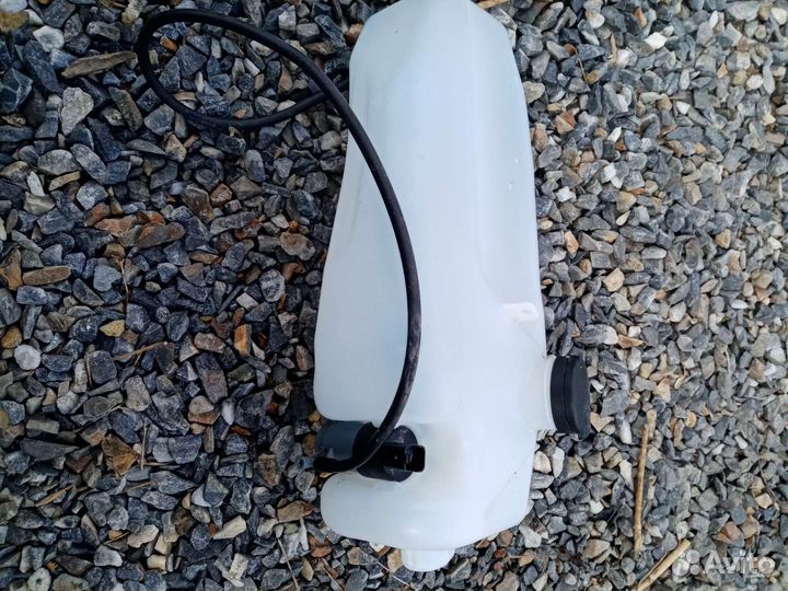 Бачок омывателя Renault Logan II