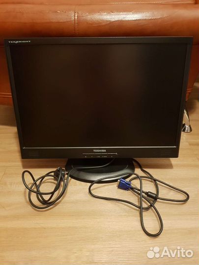 Монитор Toshiba