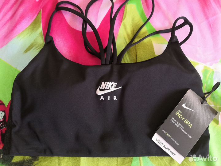 Спортивный топ бра nike
