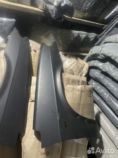 Крылья 2114-2115 Чёрные Грунтованные—Новые