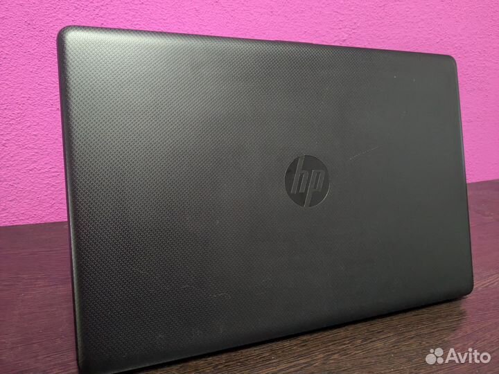 Игровой Hp большой экран 17.3/r7 440/A9-9/8gb/1tb