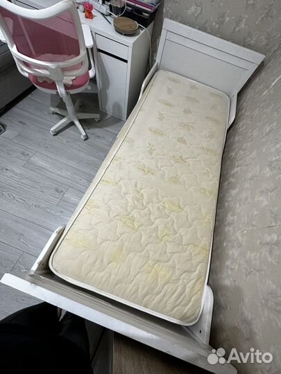 Кровать с матрасом детская