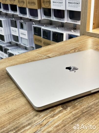 MacBook Pro 13