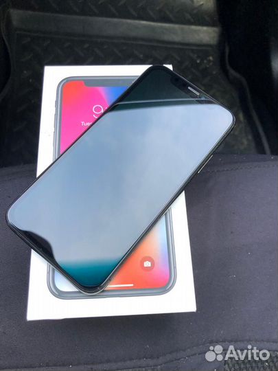 iPhone X, 64 ГБ