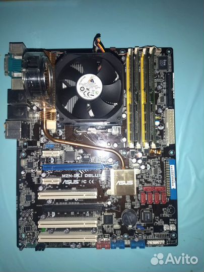 Материнская плата с процессором и памятью