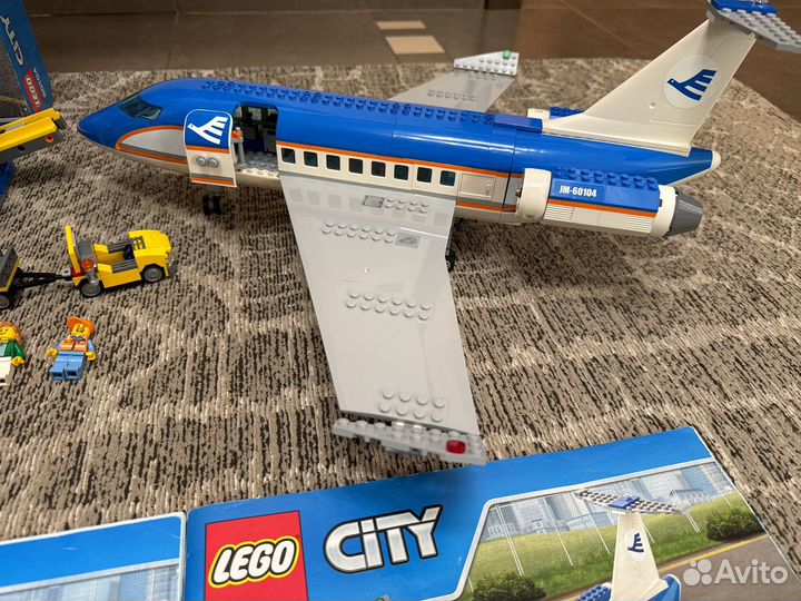 Lego City 60104 и Lego 60022