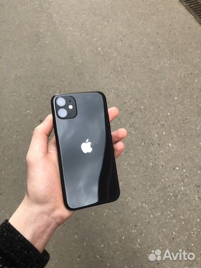iPhone 11, 64 ГБ