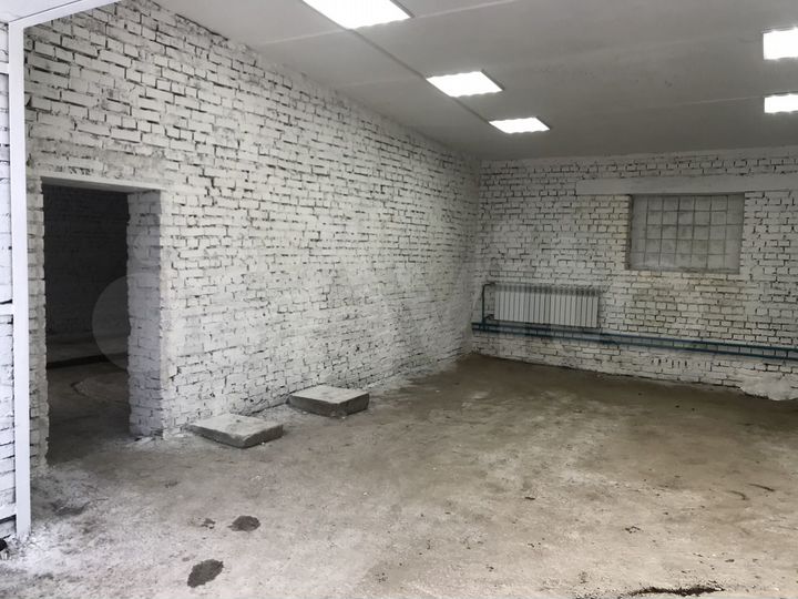 Гараж, > 30 м²