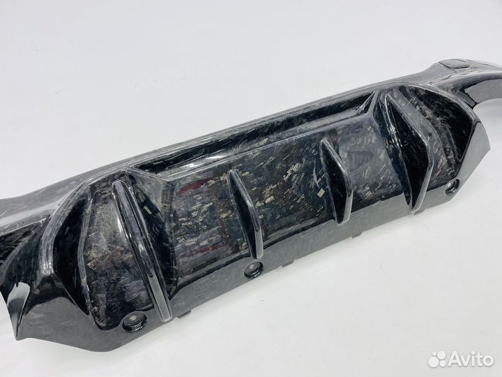 Диффузор BMW G30 Кованый карбон