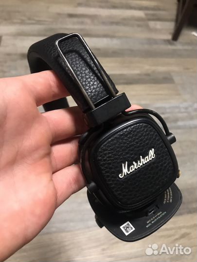 Беспроводные наушники marshall