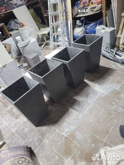 Вазоны уличные из бетона