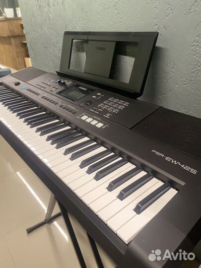 Yamaha PSR-EW425 Синтезатор