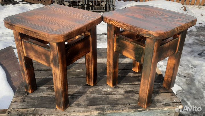 Табуретки маленькие крашенные